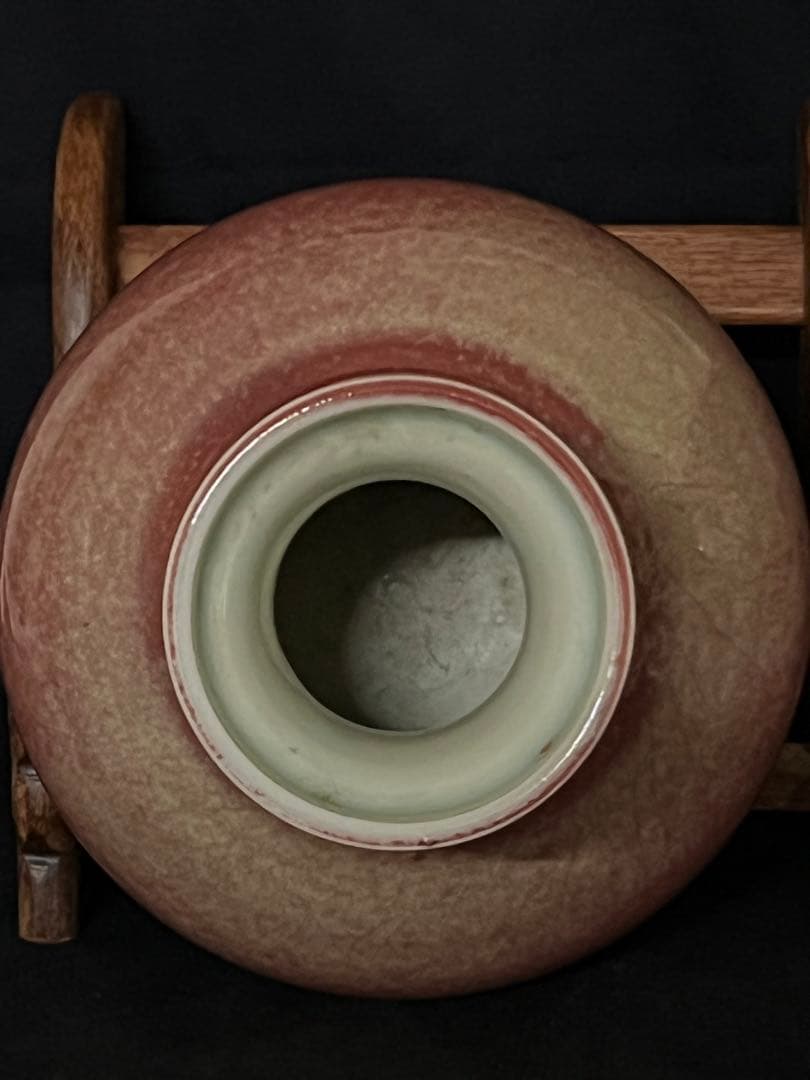 文房具　清康熙　 紅釉花瓶/F2-66