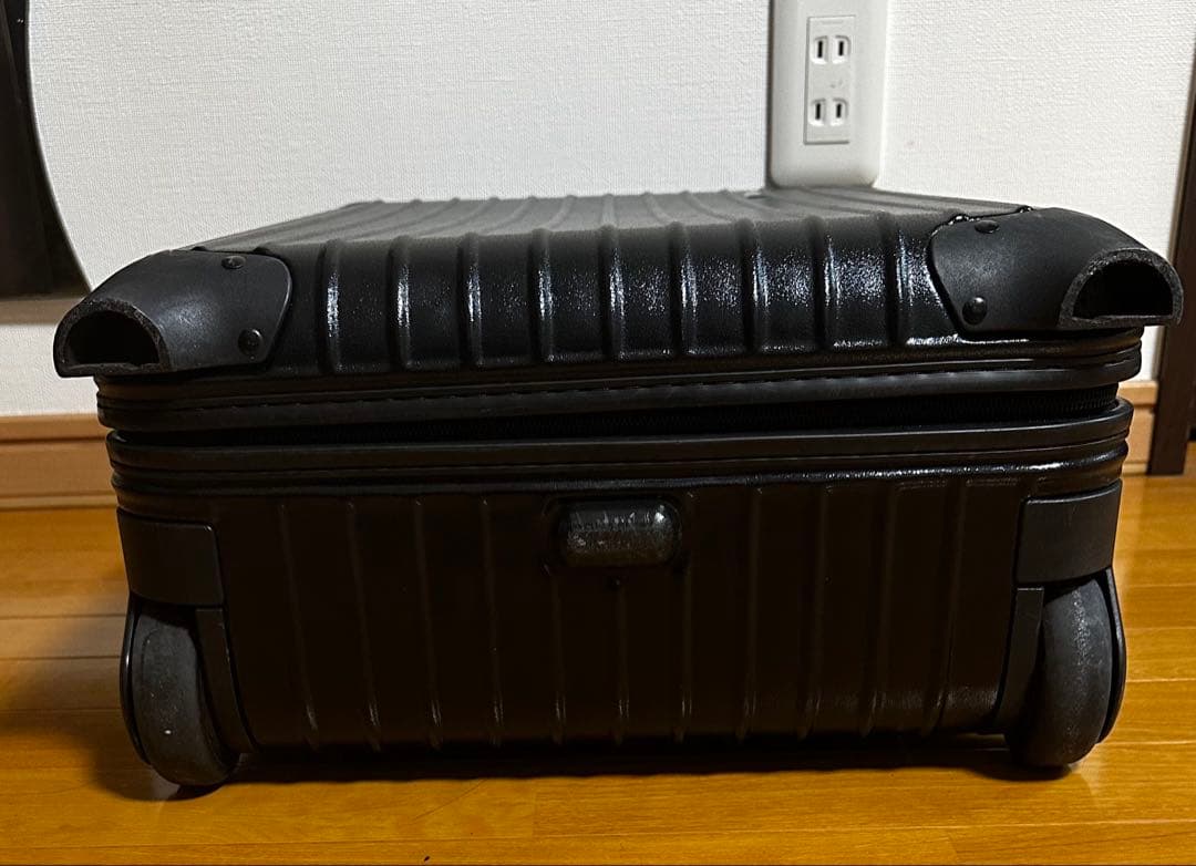 リモワ　32L スーツケース　機内持込