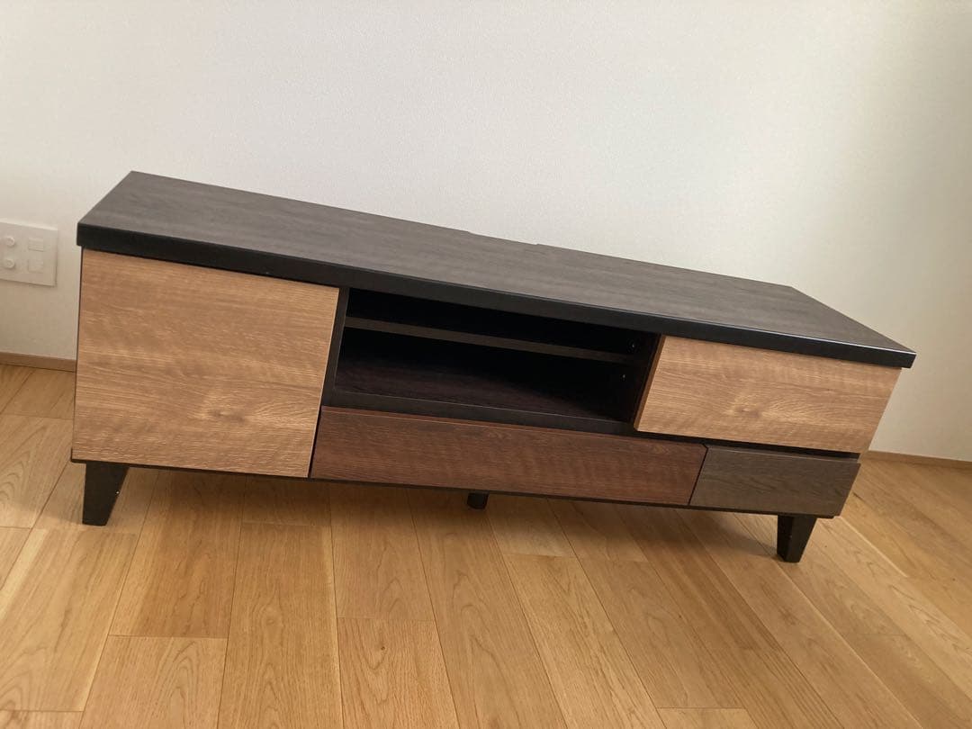 ニトリ　テレビ台(ローボードランダム140 LB DBR)