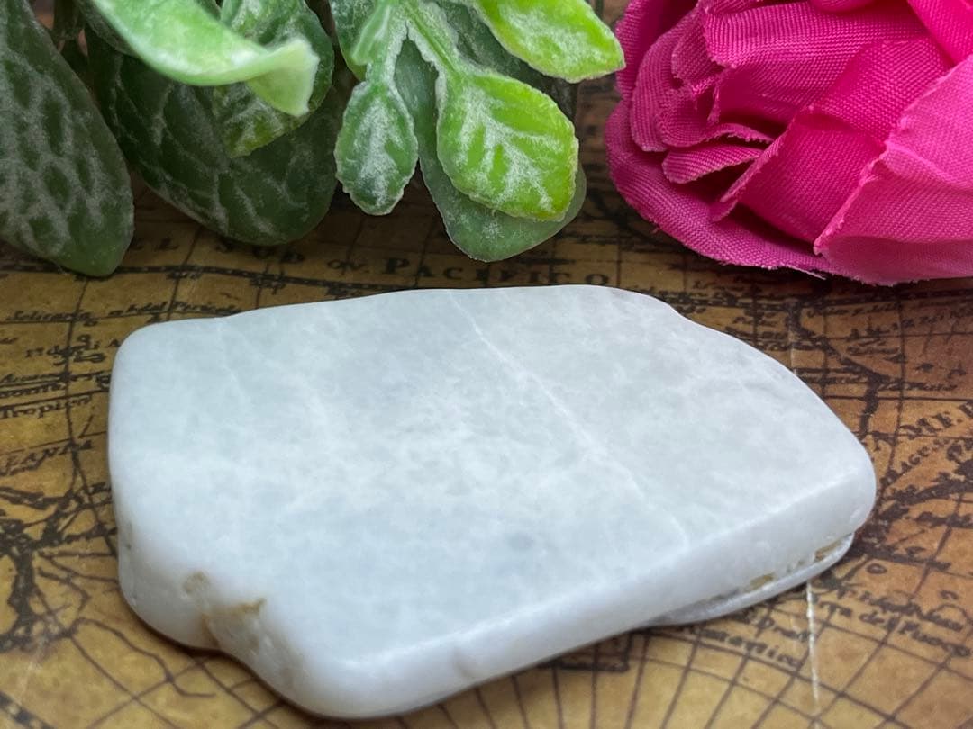 糸魚川 ✨　硬玉翡翠　原石　ジェダイド　タンブル