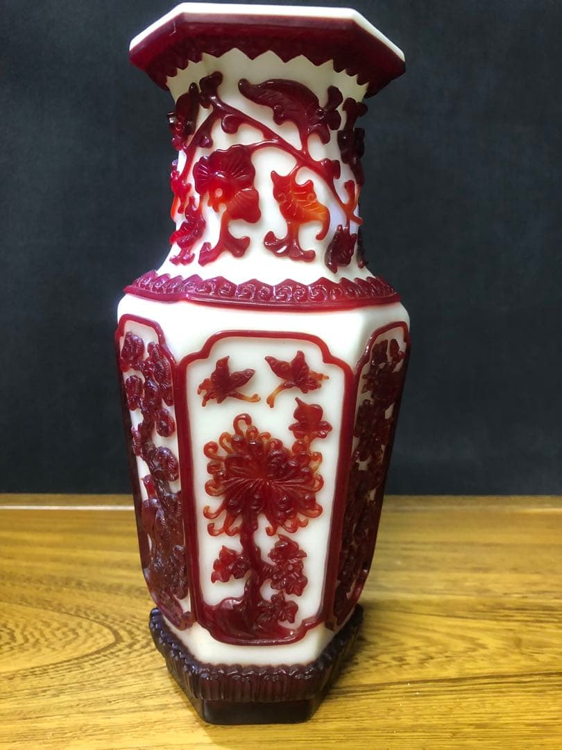 乾隆ガラス六角花瓶