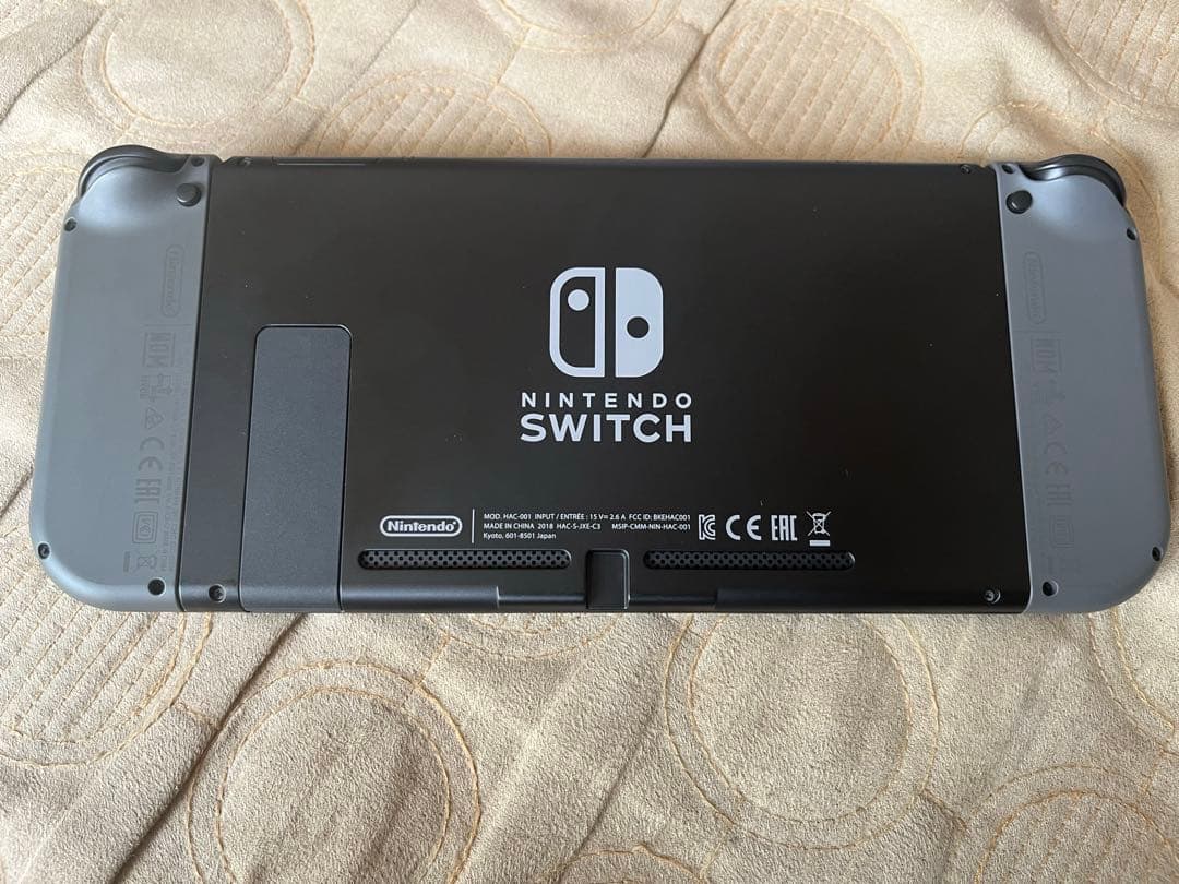 (トマトプ)【別売りケース付き！】Nintendo Switch 本体