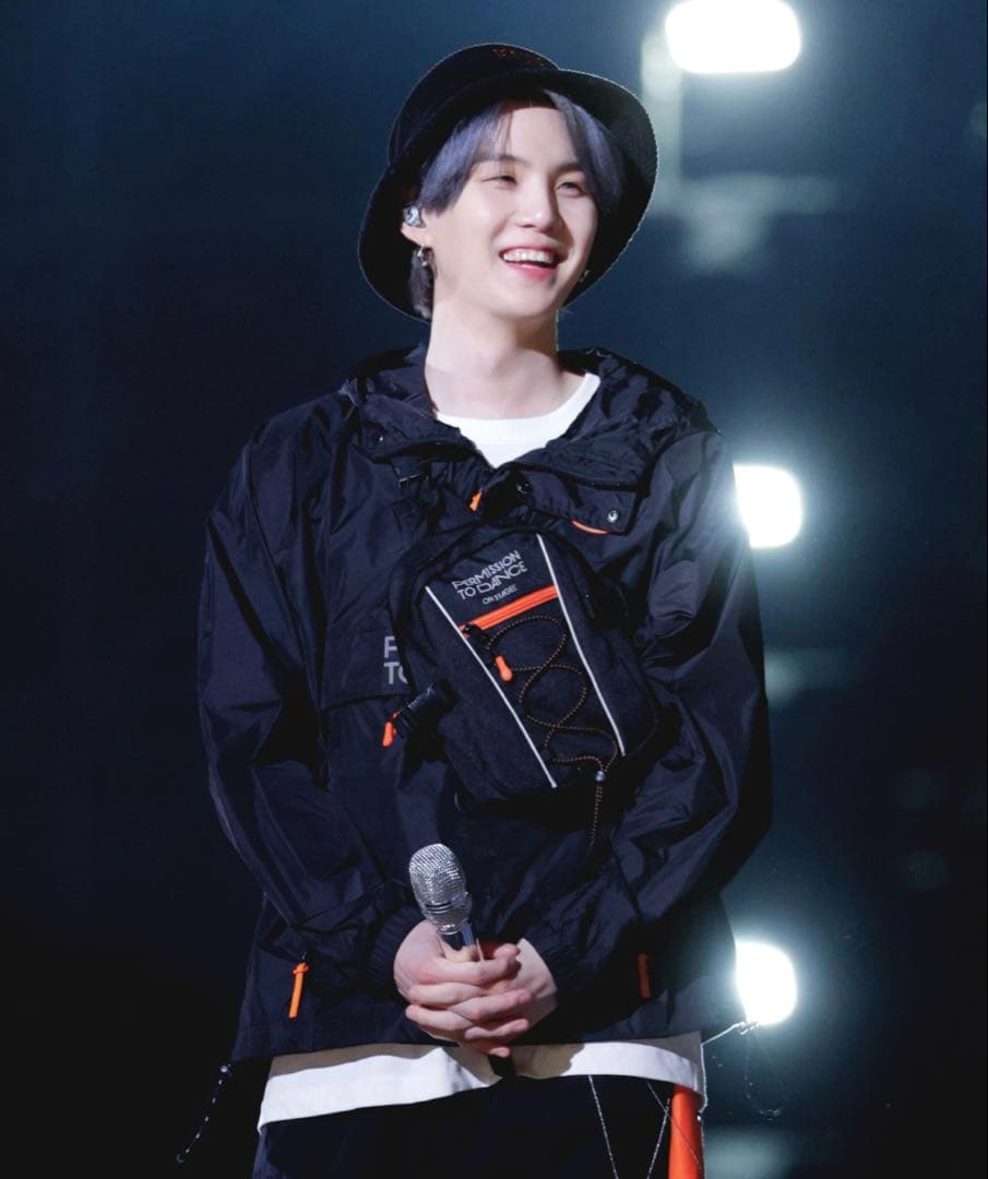 BTS PERMISSION TO DANCE ボディーバッグ　新品　ユンギ着用