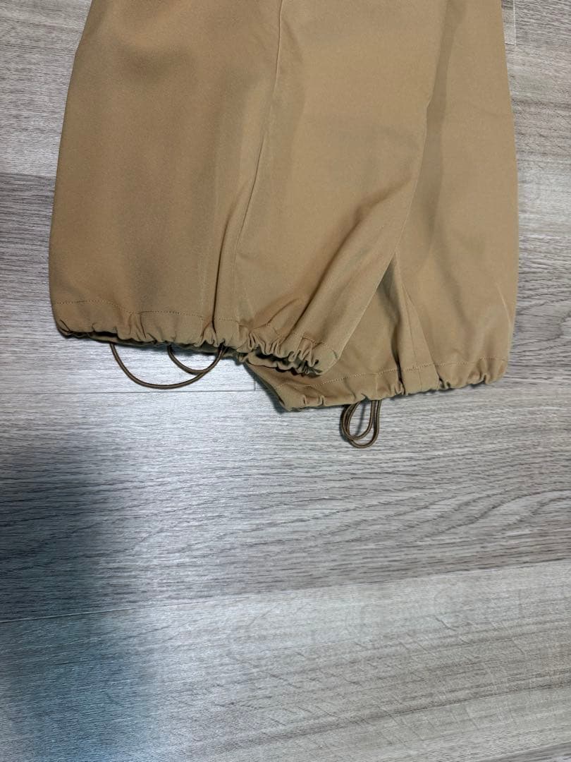 新品　タグ付き　未使用　ランバン　蓄熱　ゴルフ　ベージュ　パンツ サイズ40