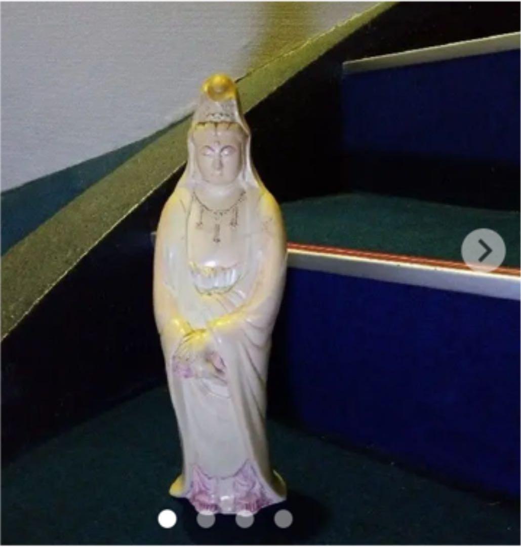 お値下げ菩薩像 陶器の菩薩像です