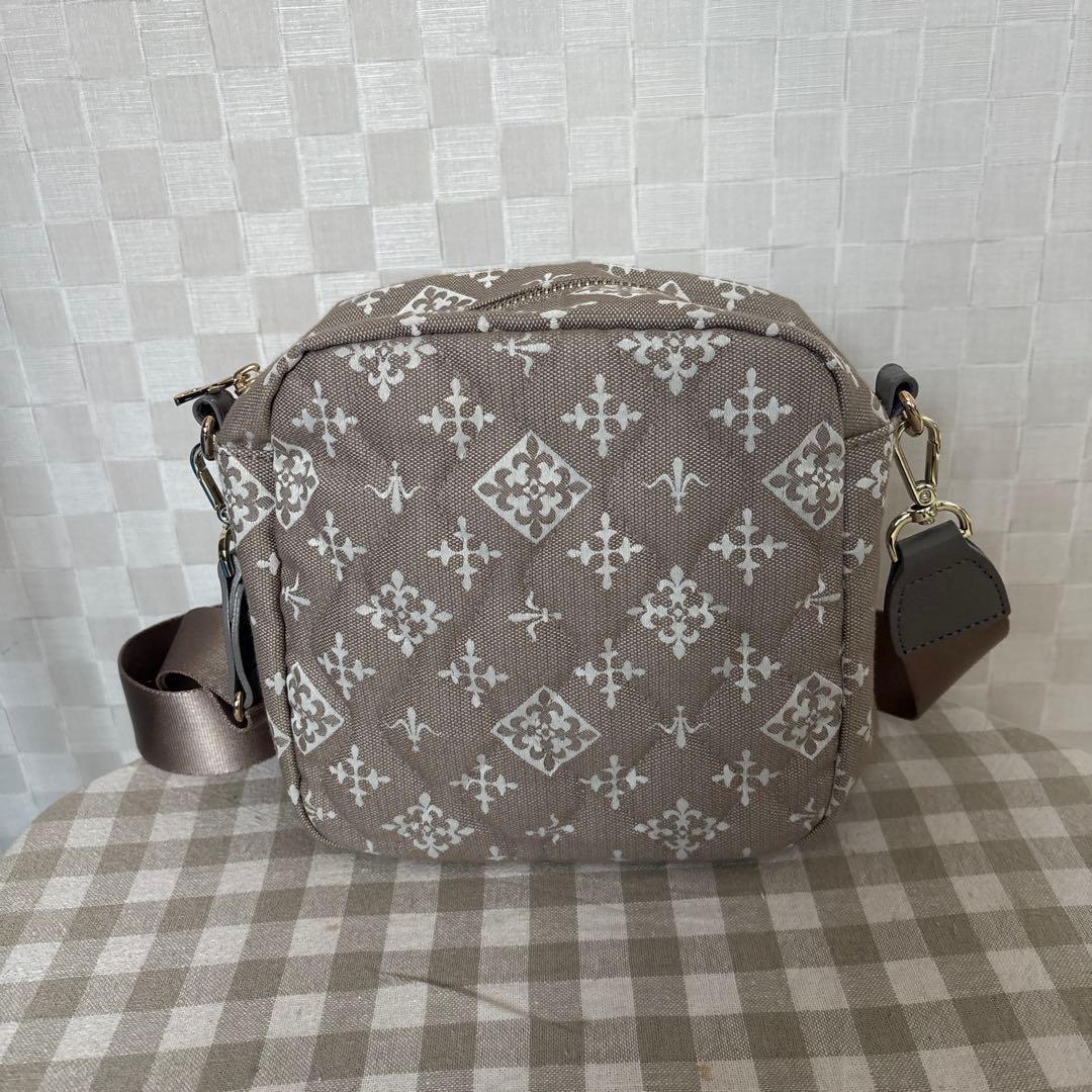 russetショルダーバッグ2点