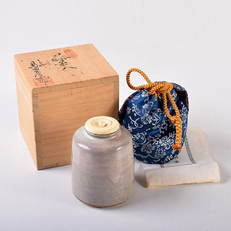 茶道具　萩焼　天寵山　七代　兼田三左エ門造　肩衝茶入　仕覆付　共箱　V　8140