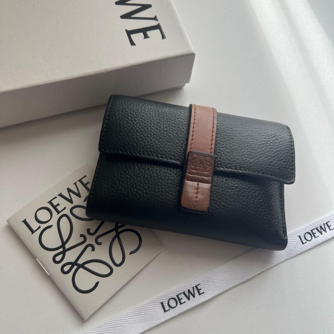 461 美品 LOEWE ロエベ 3つ折り財布