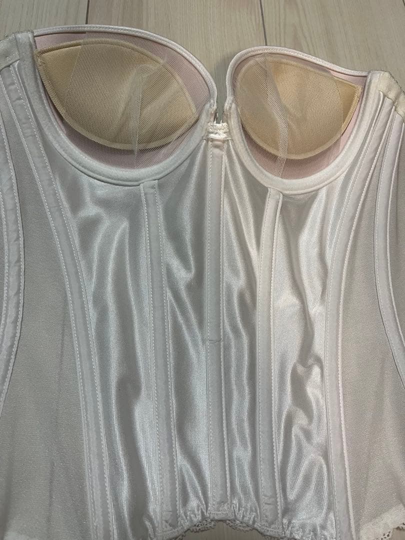 ホワイト ブライダルインナー C70、キレイウォーカーM