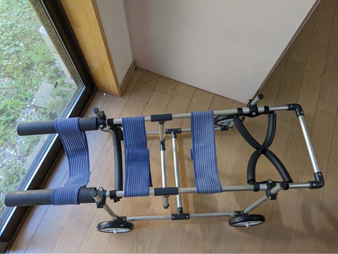 中型犬用　4輪車イス