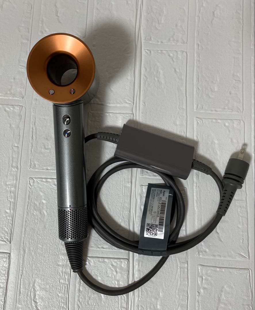 ダイソン HD08 ヘアドライヤー 【未使用に近い】