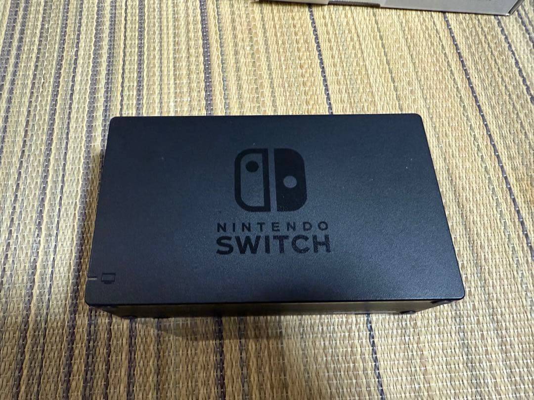 Nintendo Switch 本体 青・赤 ジョイコン付き