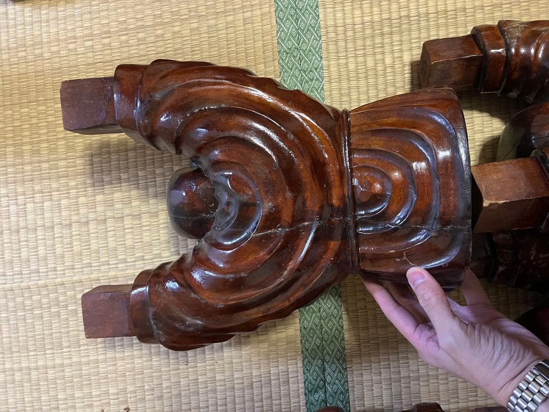 木製彫刻テーブル　一枚板