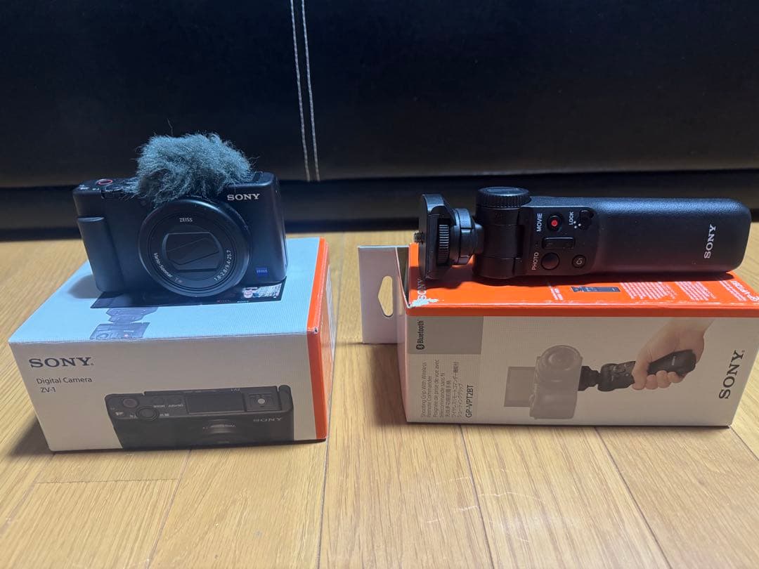 Sony ZV-1 デジタルカメラとグリップセット 1月15日23時までお値引き