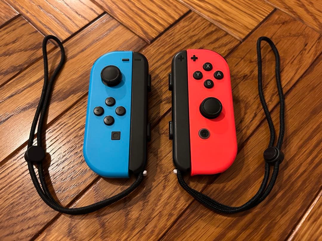 Nintendo Switch ネオンブルー/ネオンレッド 本体 (ポーチ付)