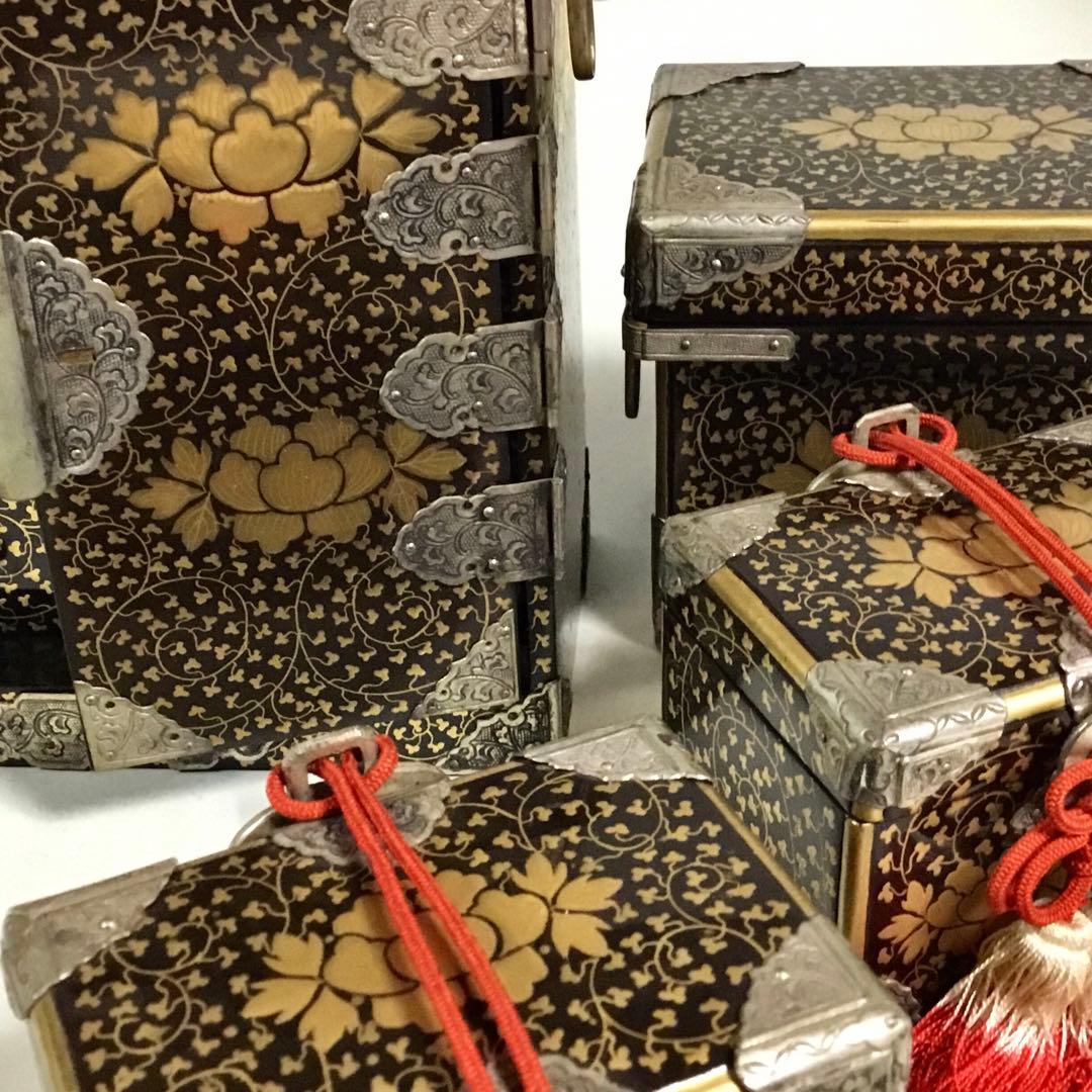 古い雛道具◆御三ツ揃◆木製 蒔絵 唐草 漆器 雛人形 骨董 ドールハウス