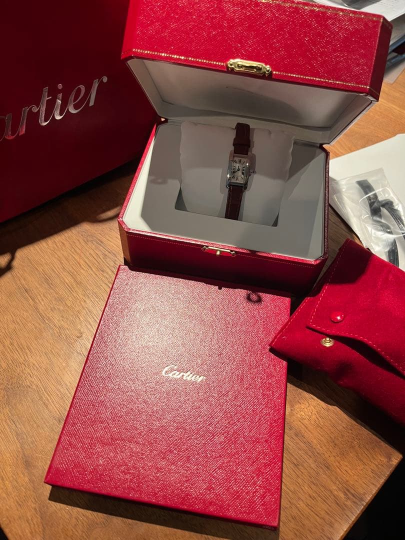 国内百貨店　直営店購入　カルティエ　タンクアメリカン　フランス製ベルト　電池交換