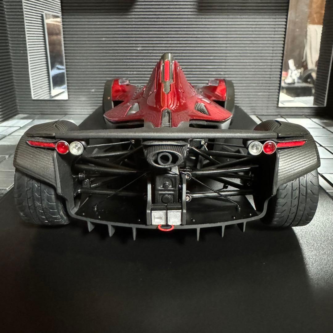 未展示品 オートアート 1/18 BAC Mono メタリックレッド