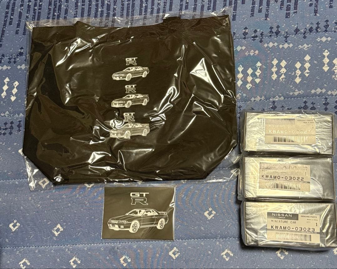 日産　スカイライン GT-R （ R32 R33 R34）1/64 3台セット