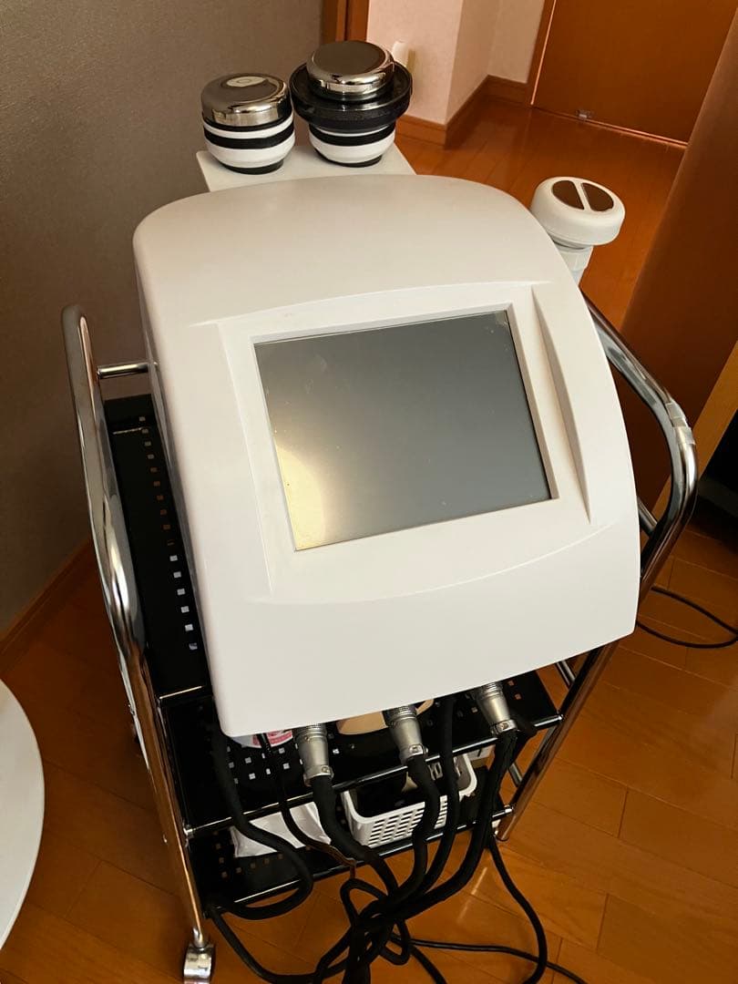 キャビスタープロ　業務用キャビテーション　ラジオ波　フェイス、ボディー二の腕に！