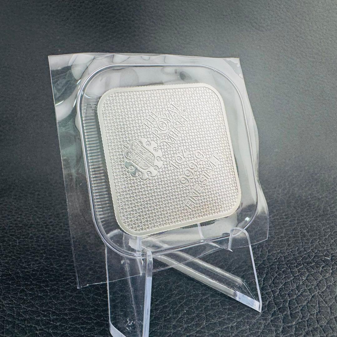 銀貨 英国 ロイヤルミント クイーンズビーストコンプリーター 四角型 1オンス