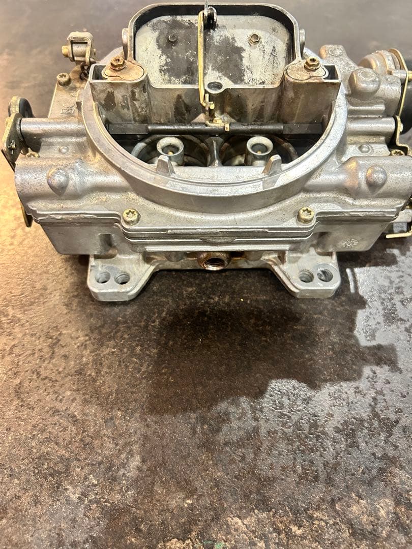 Edelbrock キャブレター シボレー　インパラ