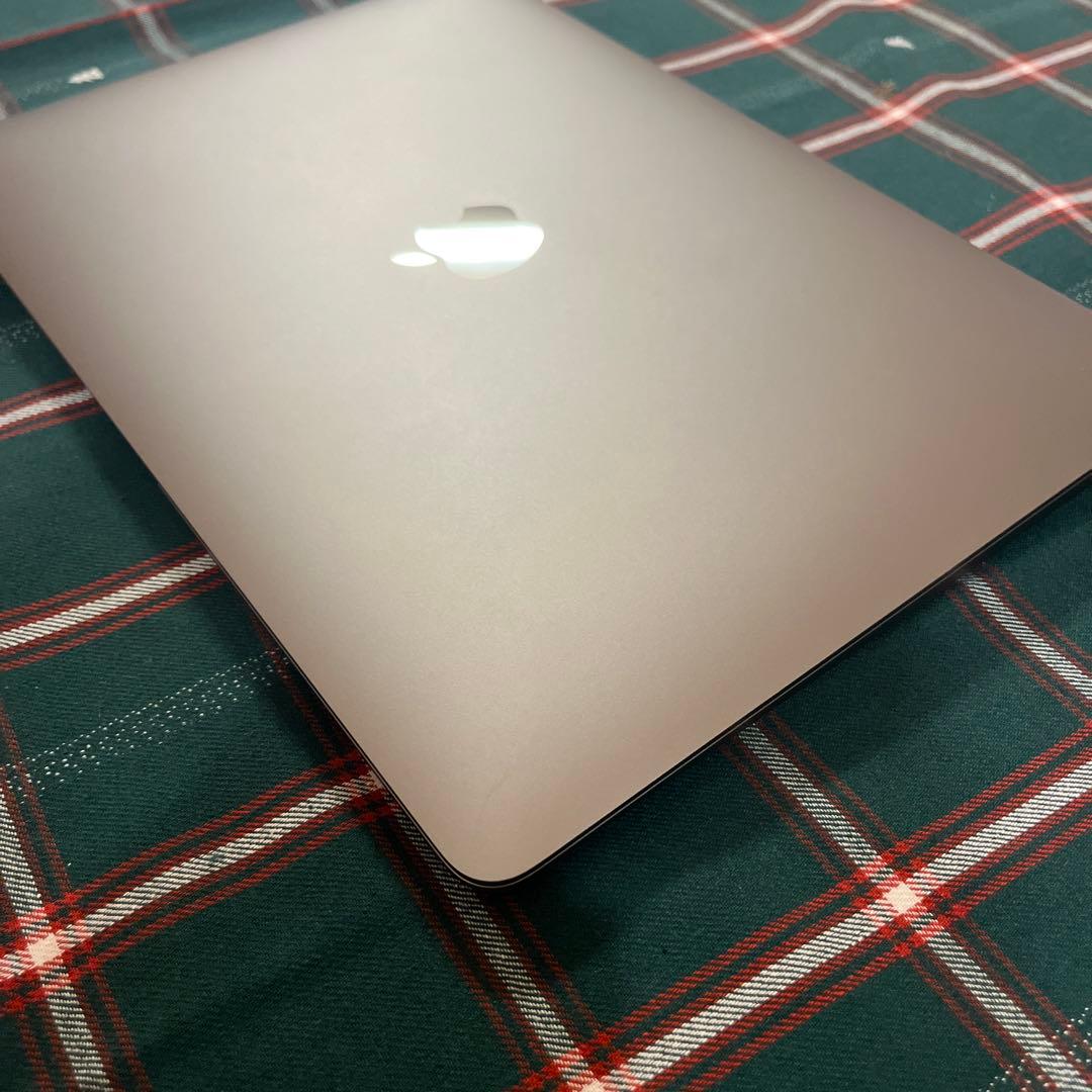超美品！M1 MacBook Air バッテリー98% 8GB/256GB 箱付