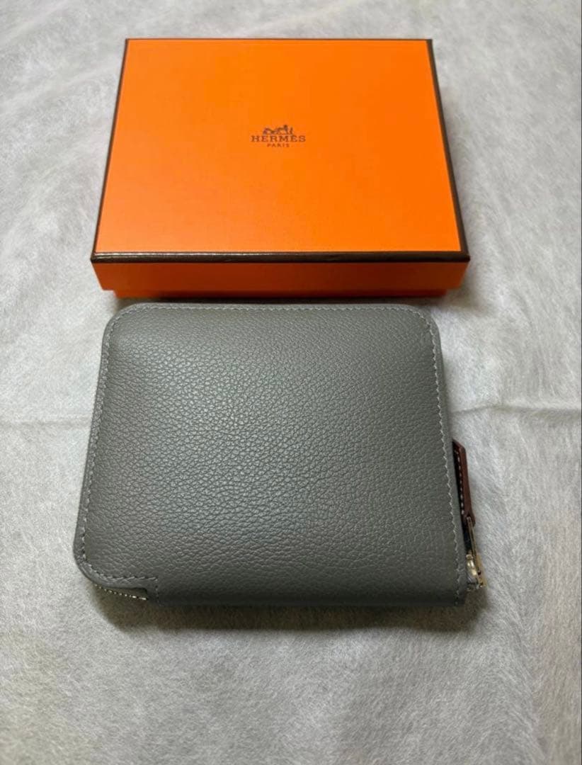 シルクインコンパクト　【HERMES】