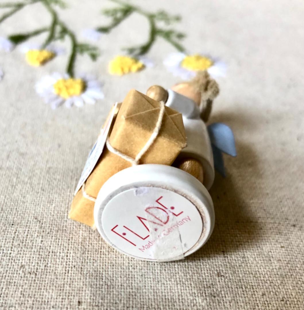 ドイツ　フラーデ　小包を守る天使