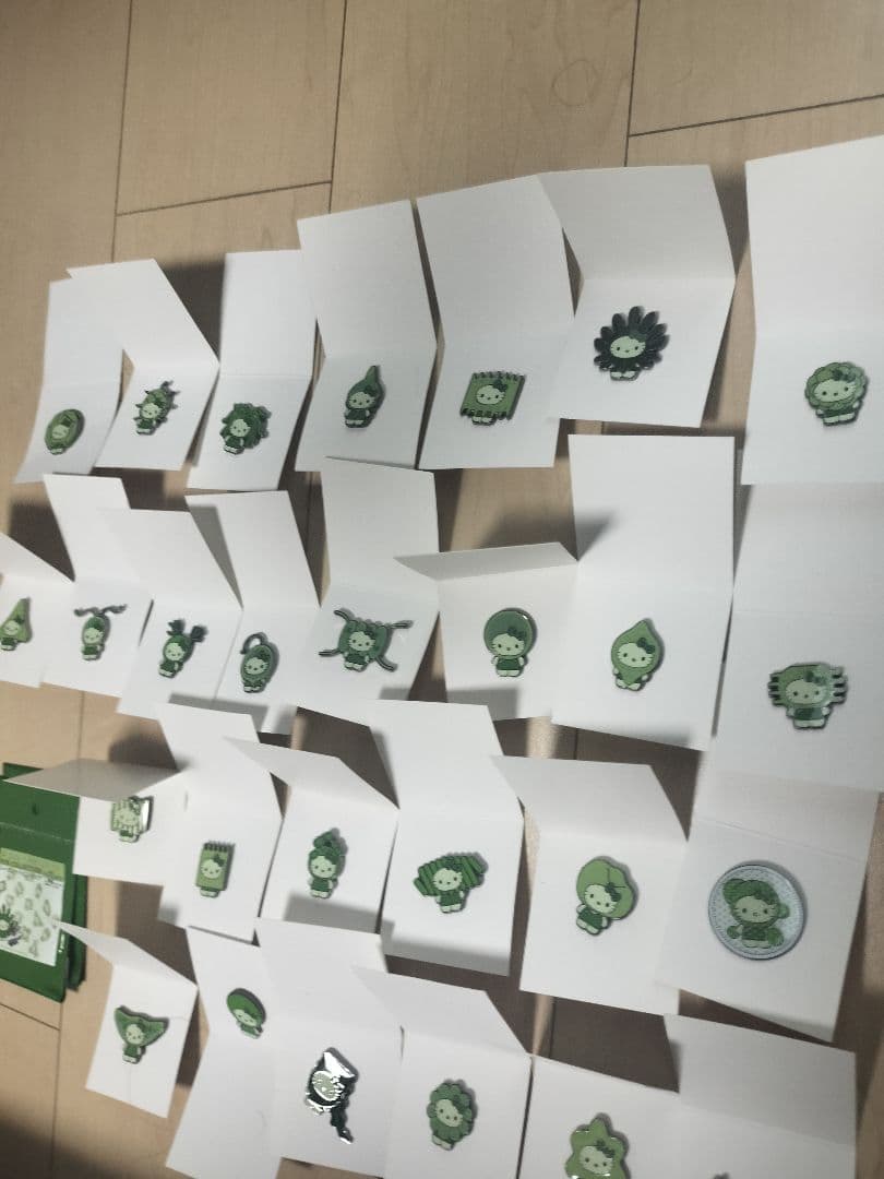 藻キティ　ピンバッチ　日本館 レア付き セミコンプリート 28個セット万博大阪