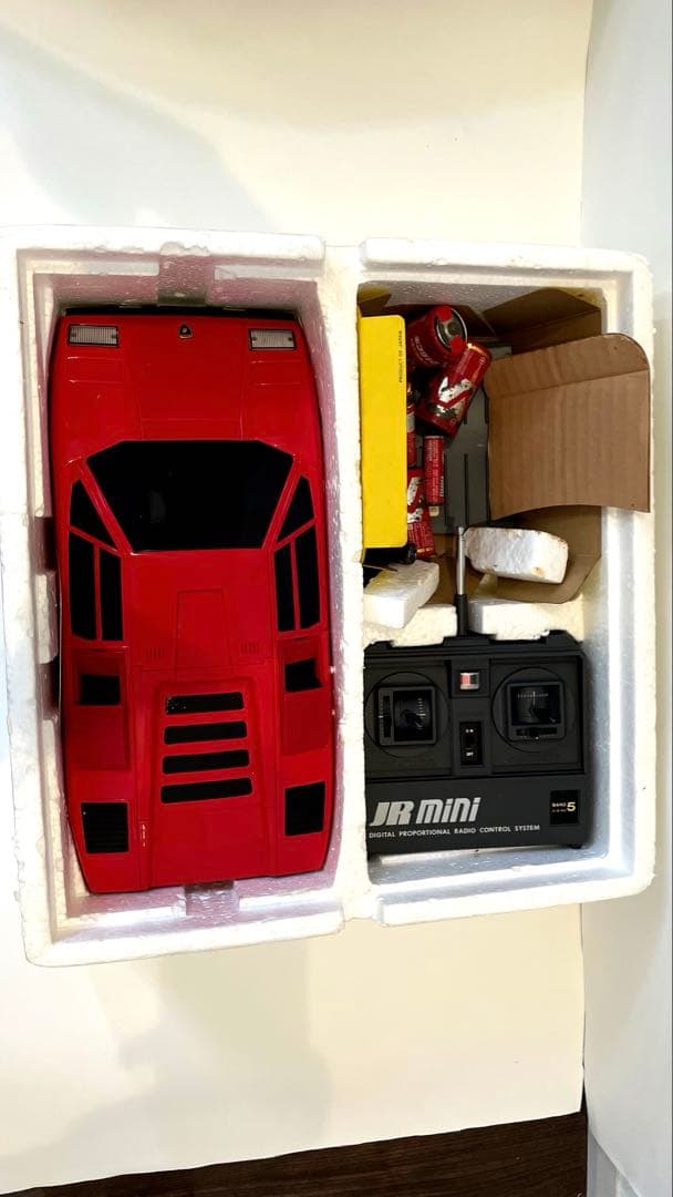 ラジコン ランボルギーニ カウンタック LP400