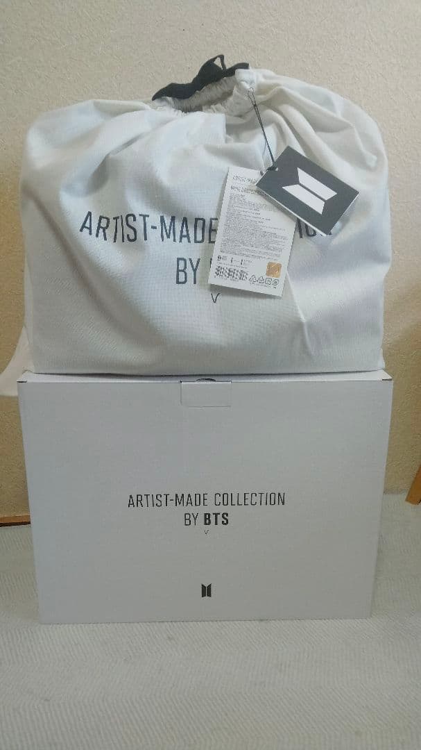 BTS V ARTIST-MADE MUTE BOSTON BAG テテ