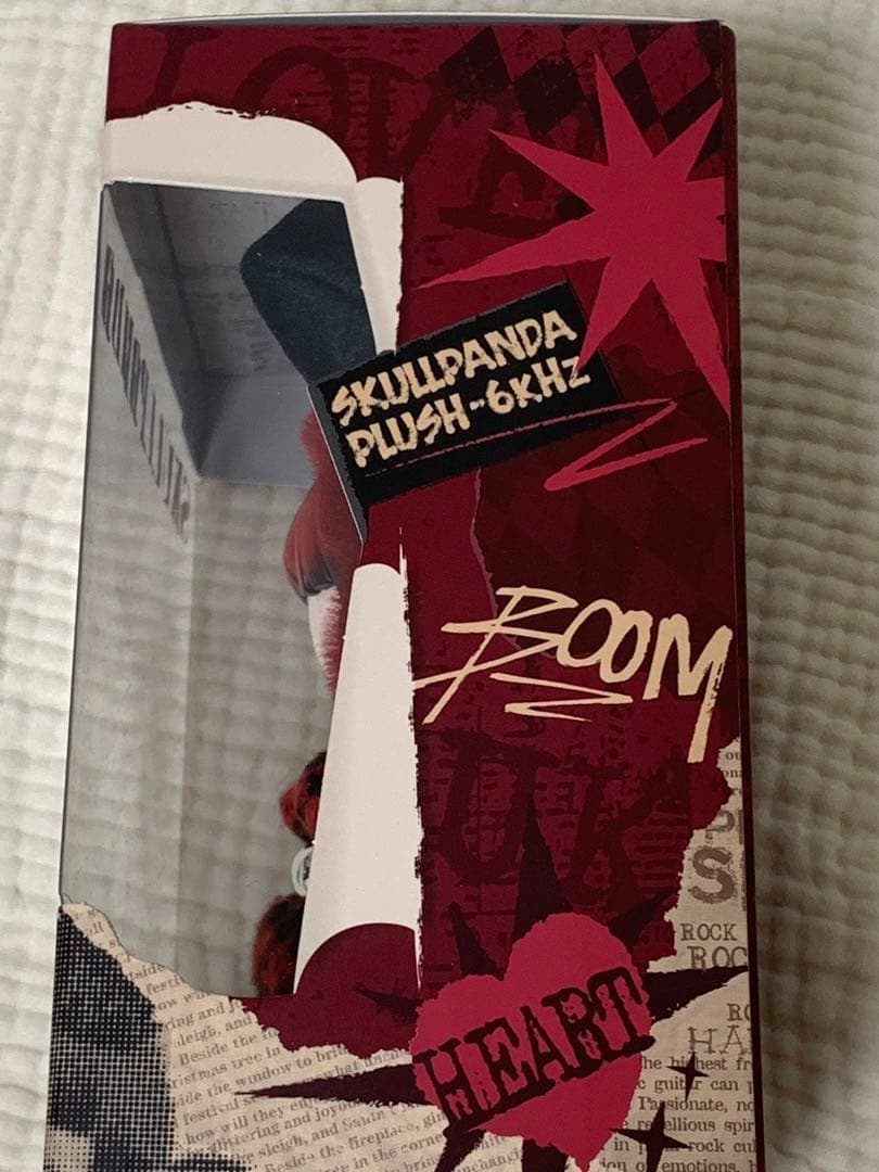 POPMART SKULLPANDA 6KHZ ヨーロッパ限定