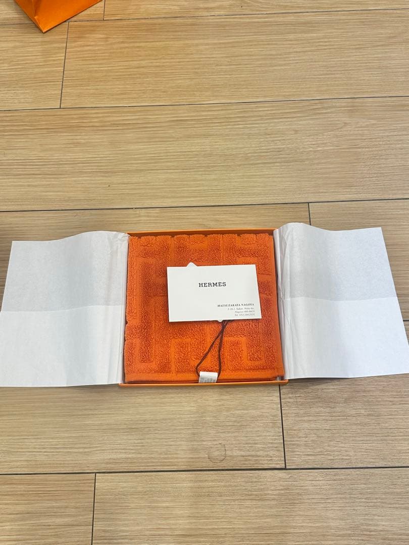 HERMES オレンジ タオルハンカチ ギフトボックス付き　エルメス