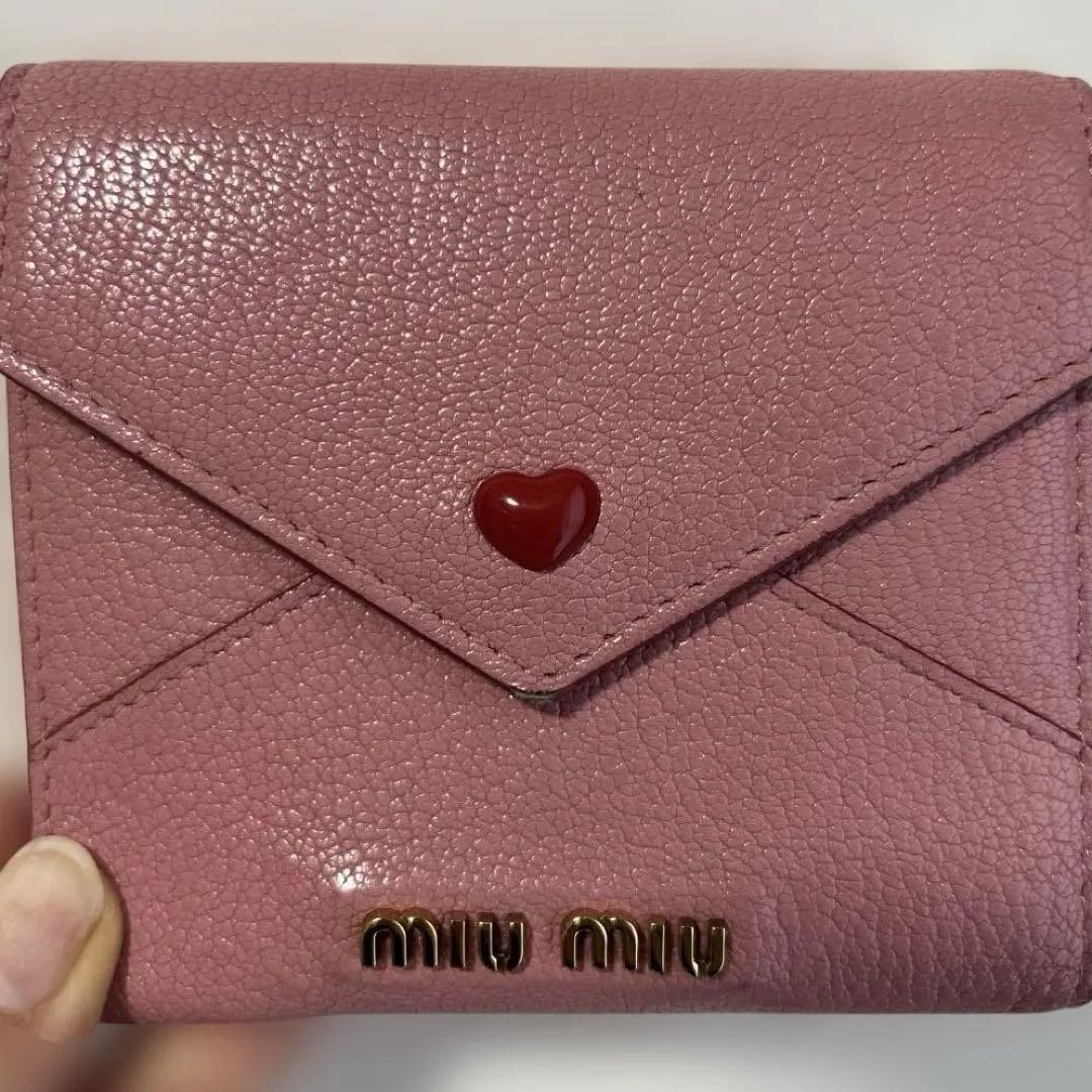 miu miu ピンク 三つ折りレター財布