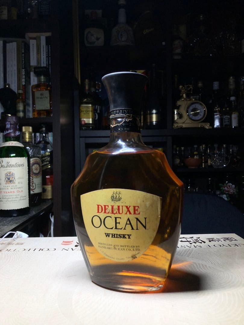 古酒。三楽デラックスオーシャン ウイスキーDELUXE OCEAN WHISKY