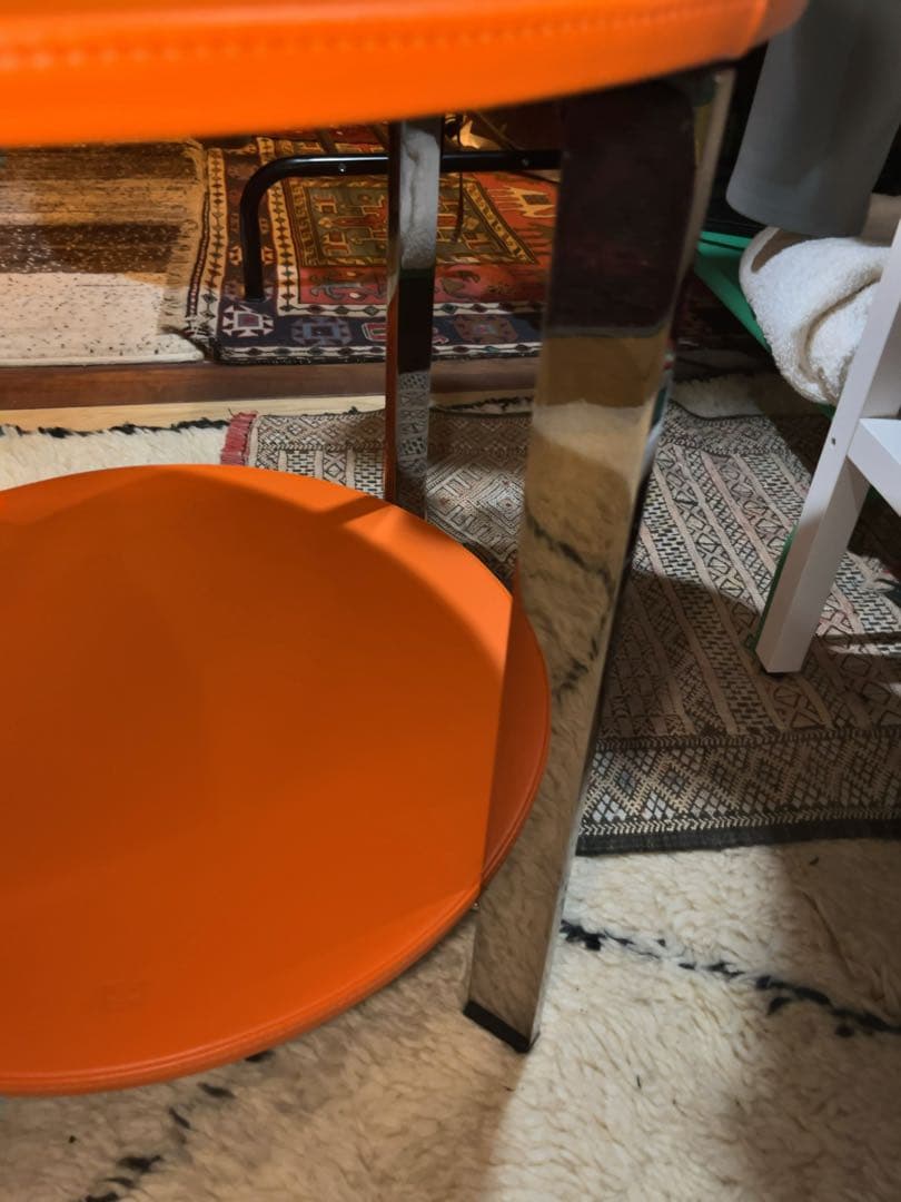 ポルトローナ　フラウ　高級レザー　サイドテーブル　美品