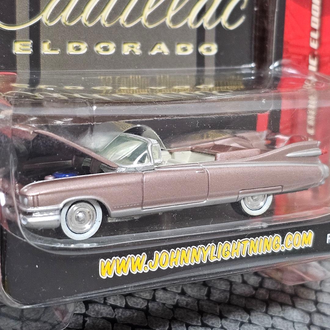ジョニーライトニング　1959　キャデラック　1/64　ピンクメタ