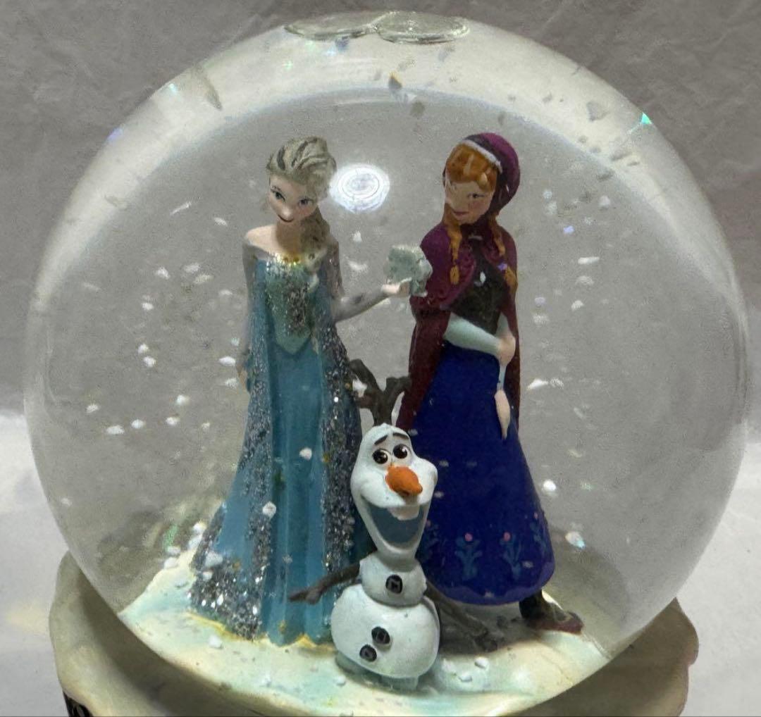 ディズニーストア アナと雪の女王 オルゴール付きスノーグローブ
