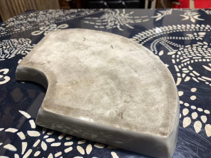 19世紀　清朝？中華民国？　年代もの　粉彩　扇形　プレート