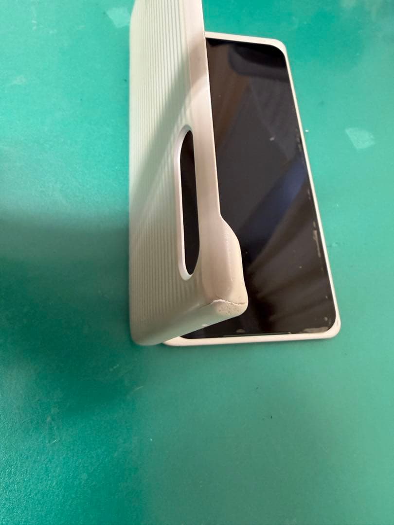 l-52a デュアルスクリーン付き ホワイト