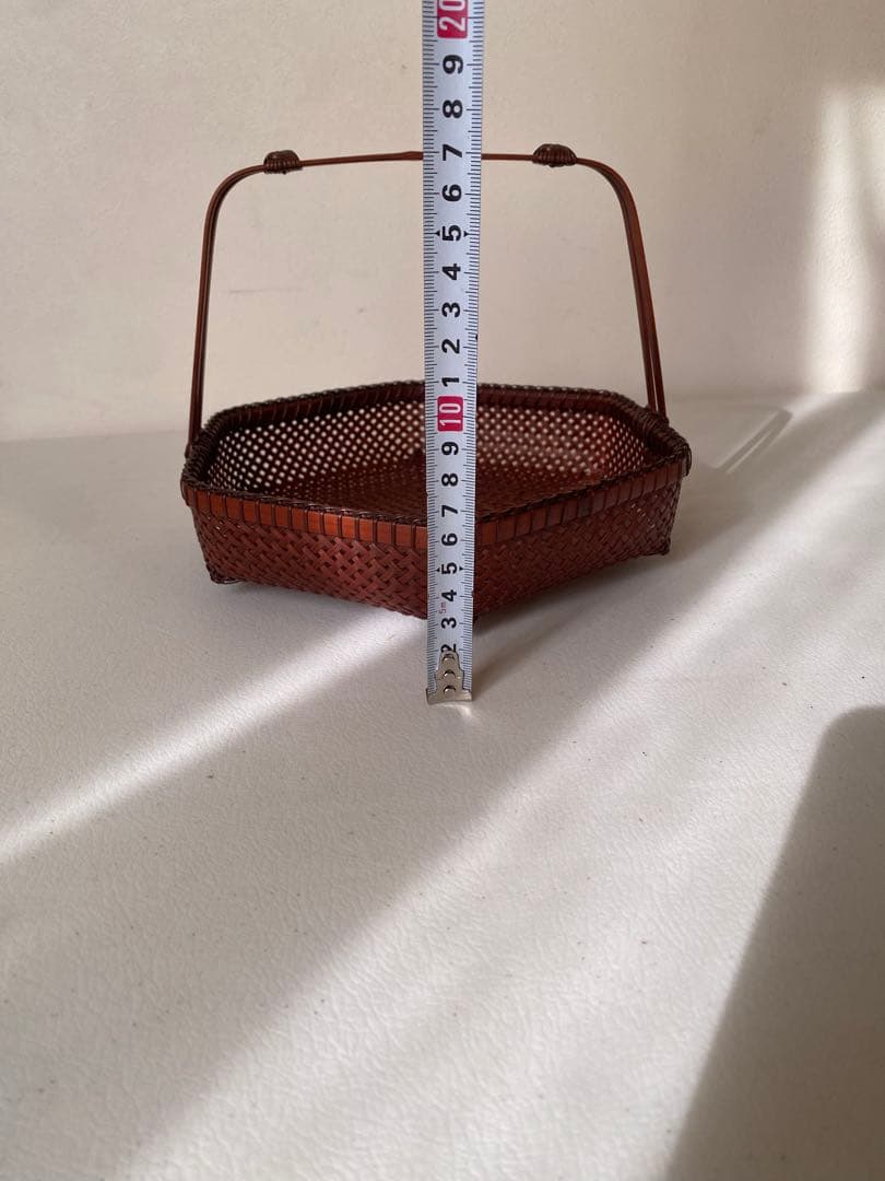 京都　祇園　西河　手付き竹籠