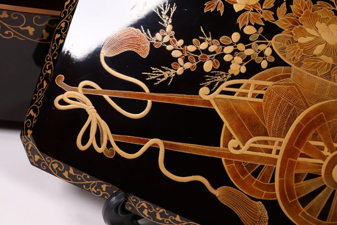 【MA699】加賀蒔絵 饅羹重 内梨地 花車 金蒔絵 木製漆器 饅頭箱 菓子器