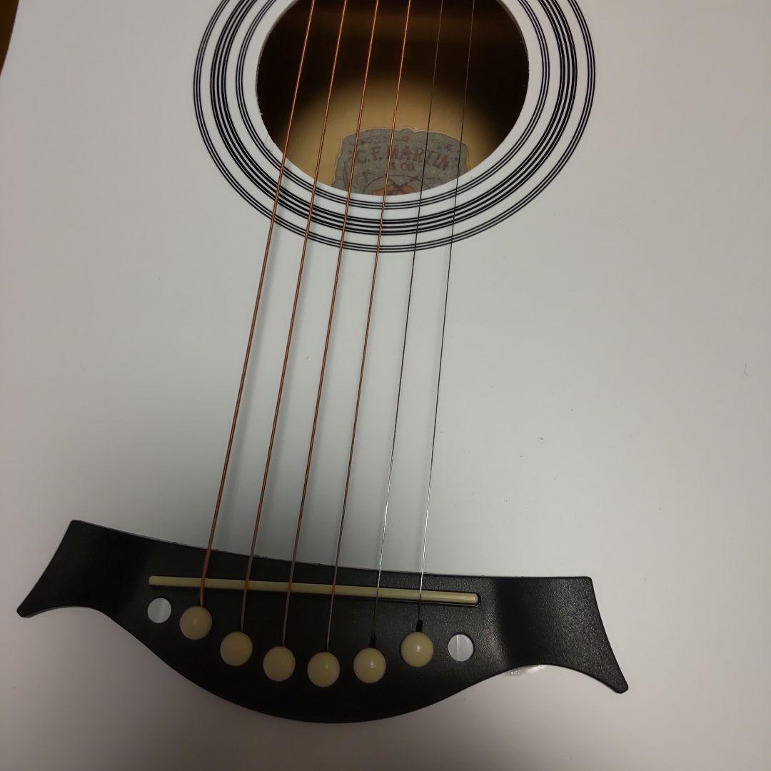 新品！ホワイトカッタウェイアコースティックギター、ソフトケース、付属品付