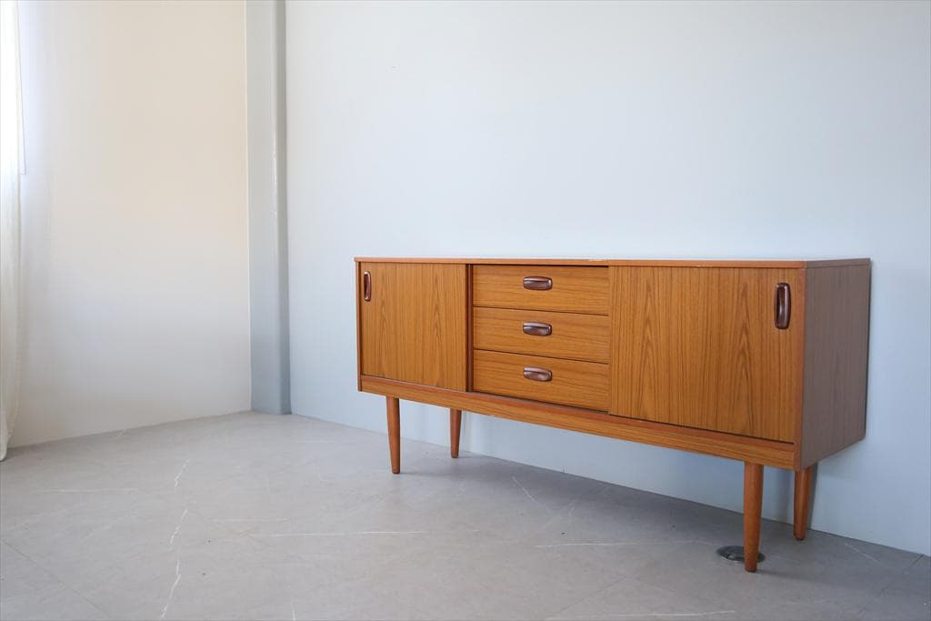 英国アンティークSCHREiBER製サイドボード/木製机テレビ台(91-241)