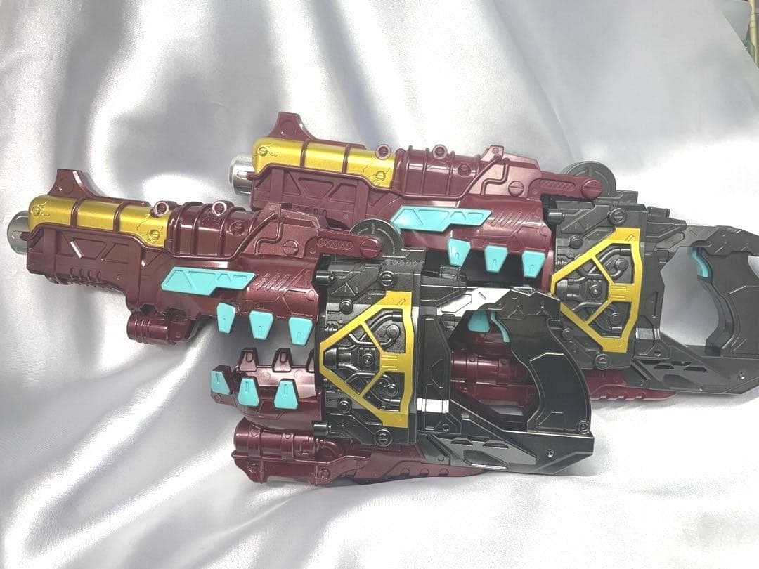 【ラス１】仮面ライダーガヴDX変身銃ベイクマグナム　重塗装＆発光改造＆音量アップ