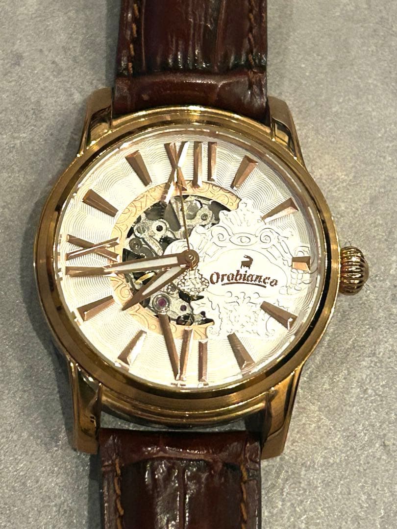 稼働中Orobianco自動巻き時計 スケルトン