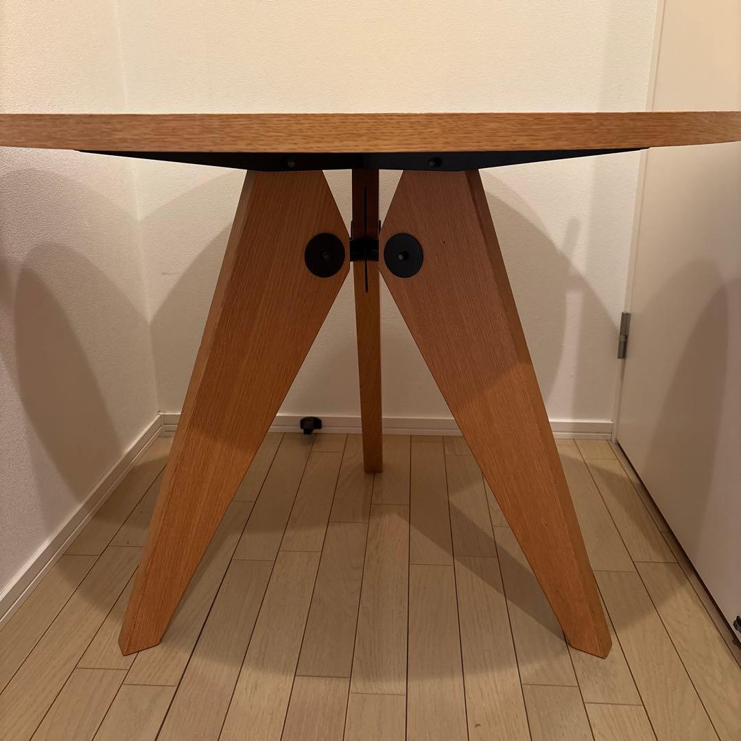 ヴィトラ　ゲリドンテーブル