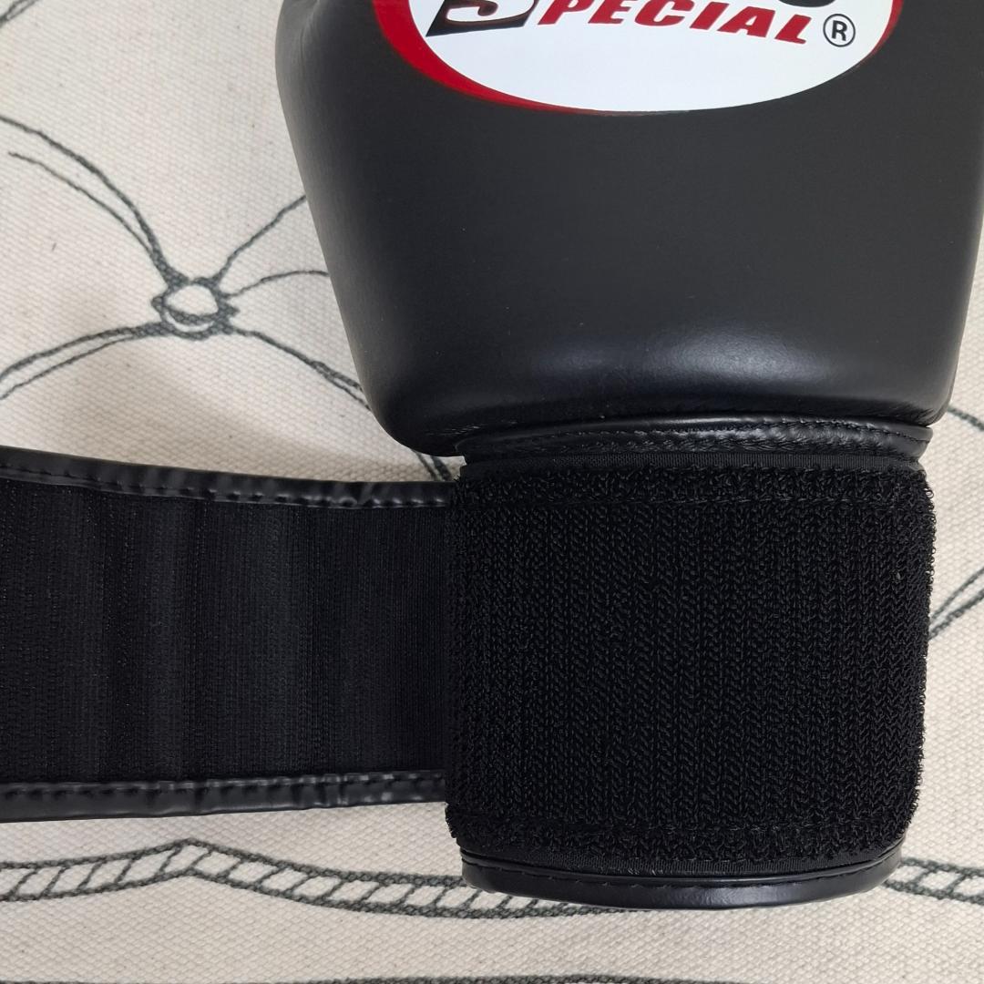 【美品】TWINS SPECIAL ボクシンググローブ 8oz