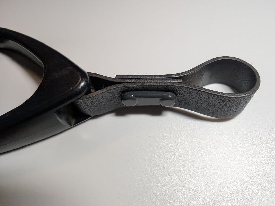 JR東日本 つり革 黒 短いタイプ